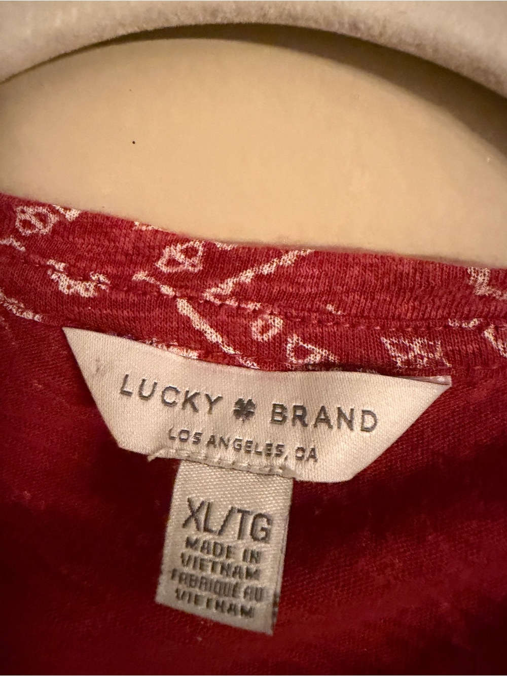 Lucky Brand Red Bandana-Print Knot Front Short Sleeve Tee - Picture 3 of 4